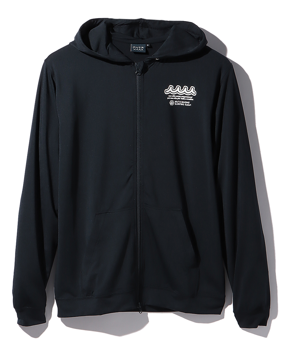 FOCUS BRAND vol.135 【〈ムータ・マリン〉×〈センチュリオン ボート〉×『Safari  Lounge』】注目のトリプルコラボで海が似合う男に！ | Safari Lounge